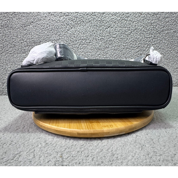 Disney Loungefly Womens 12X11X4 Black Mickey Ears Tote Purse NWT - Picture 8 of 16